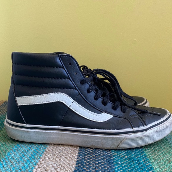 VANS✨ BLACK LEATHER HIGH TOPS - Picture 2 of 5